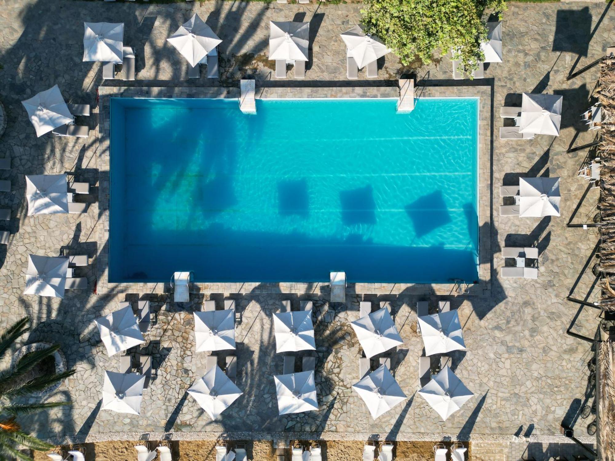 Long Beach Hotel & Resort Lóngosz Kültér fotó