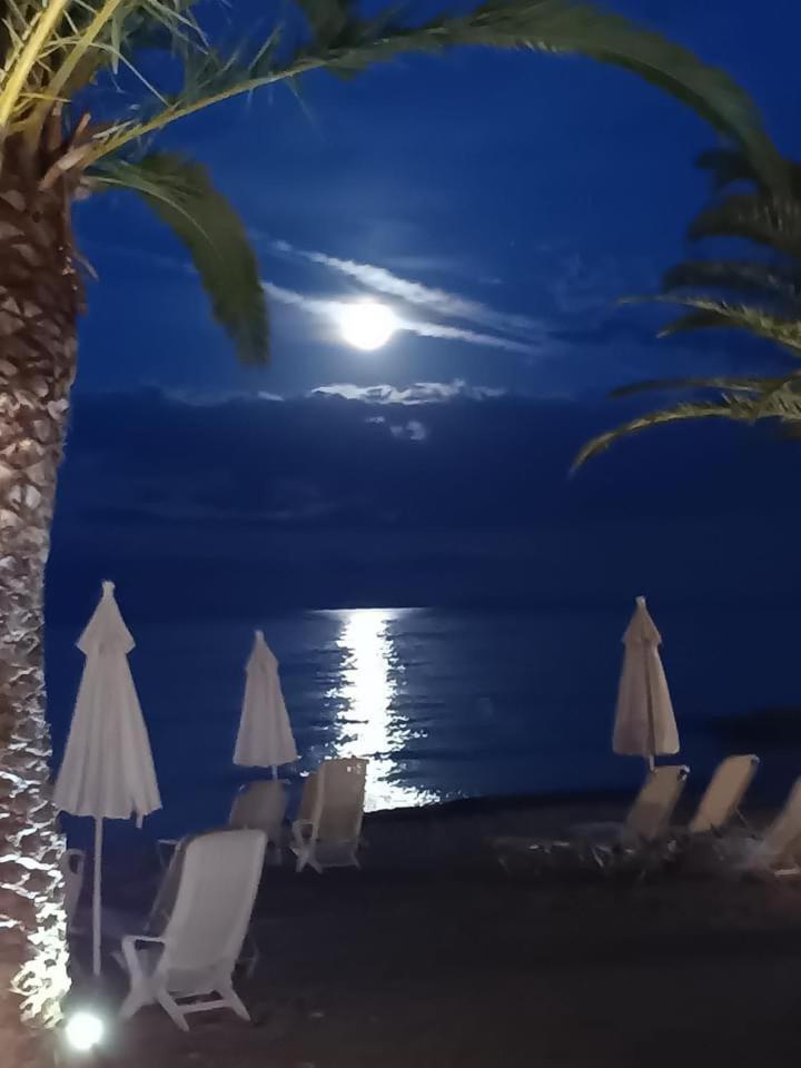 Long Beach Hotel & Resort Lóngosz Kültér fotó