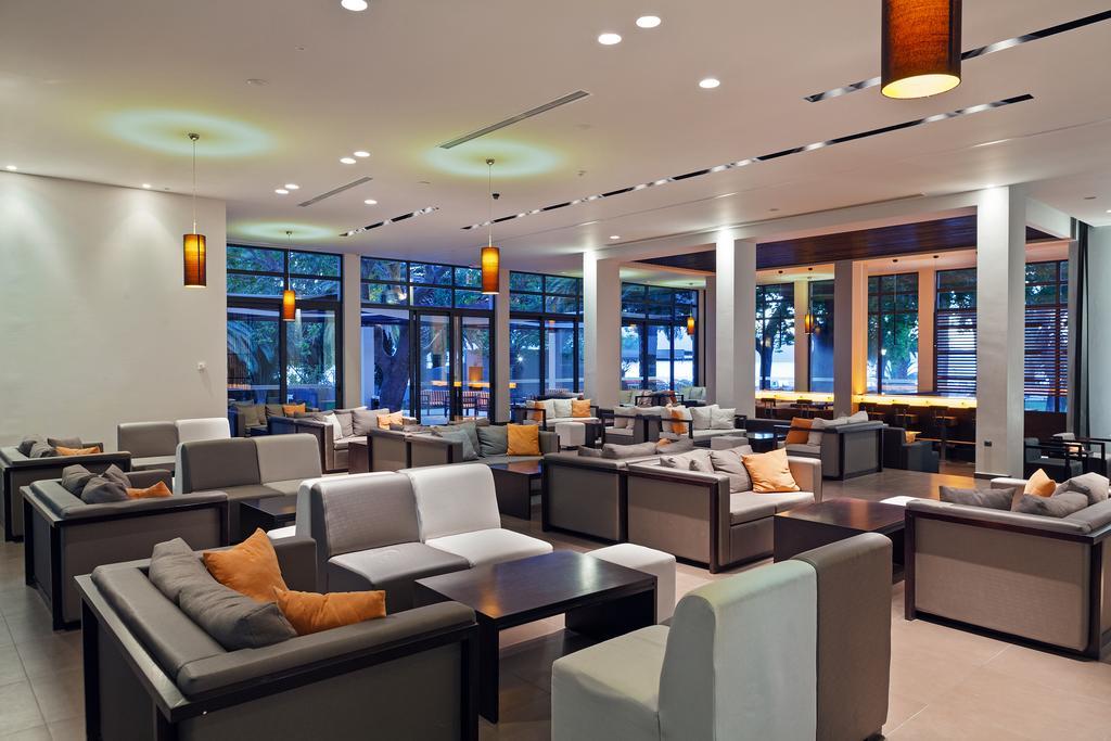 Long Beach Hotel & Resort Lóngosz Kültér fotó