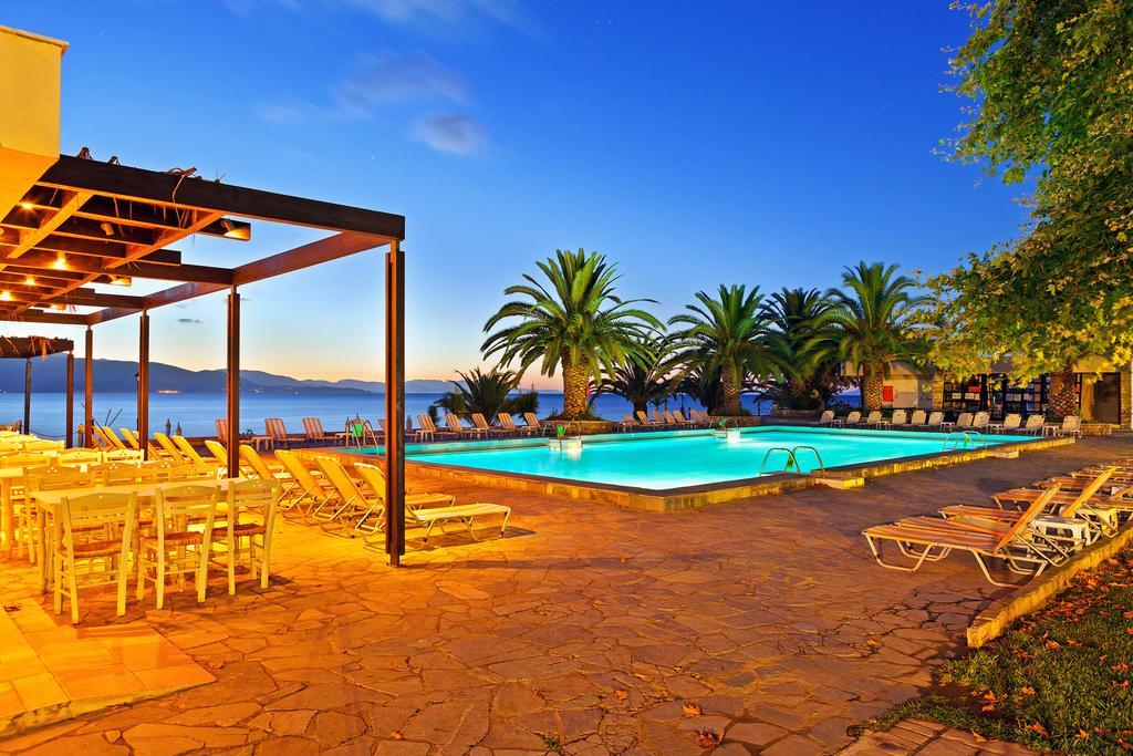 Long Beach Hotel & Resort Lóngosz Kültér fotó